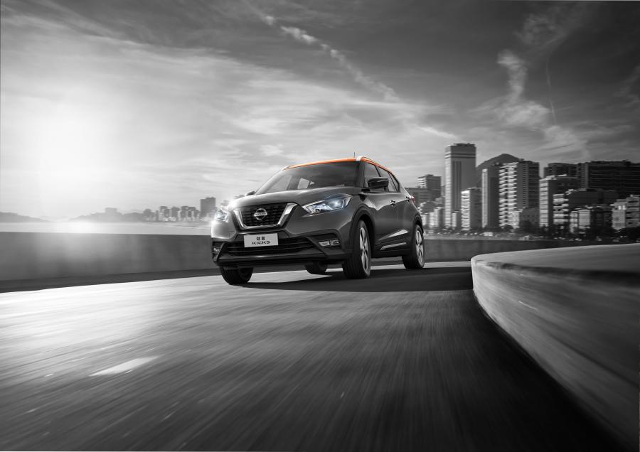  Nissan Kicks 2017 года  (CN) (фото 2 из 14)